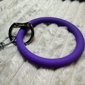 Oventure "Big O" keyring- ViOlet-NWOT